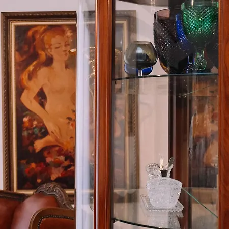 Clasico En El Centro De By Apartment